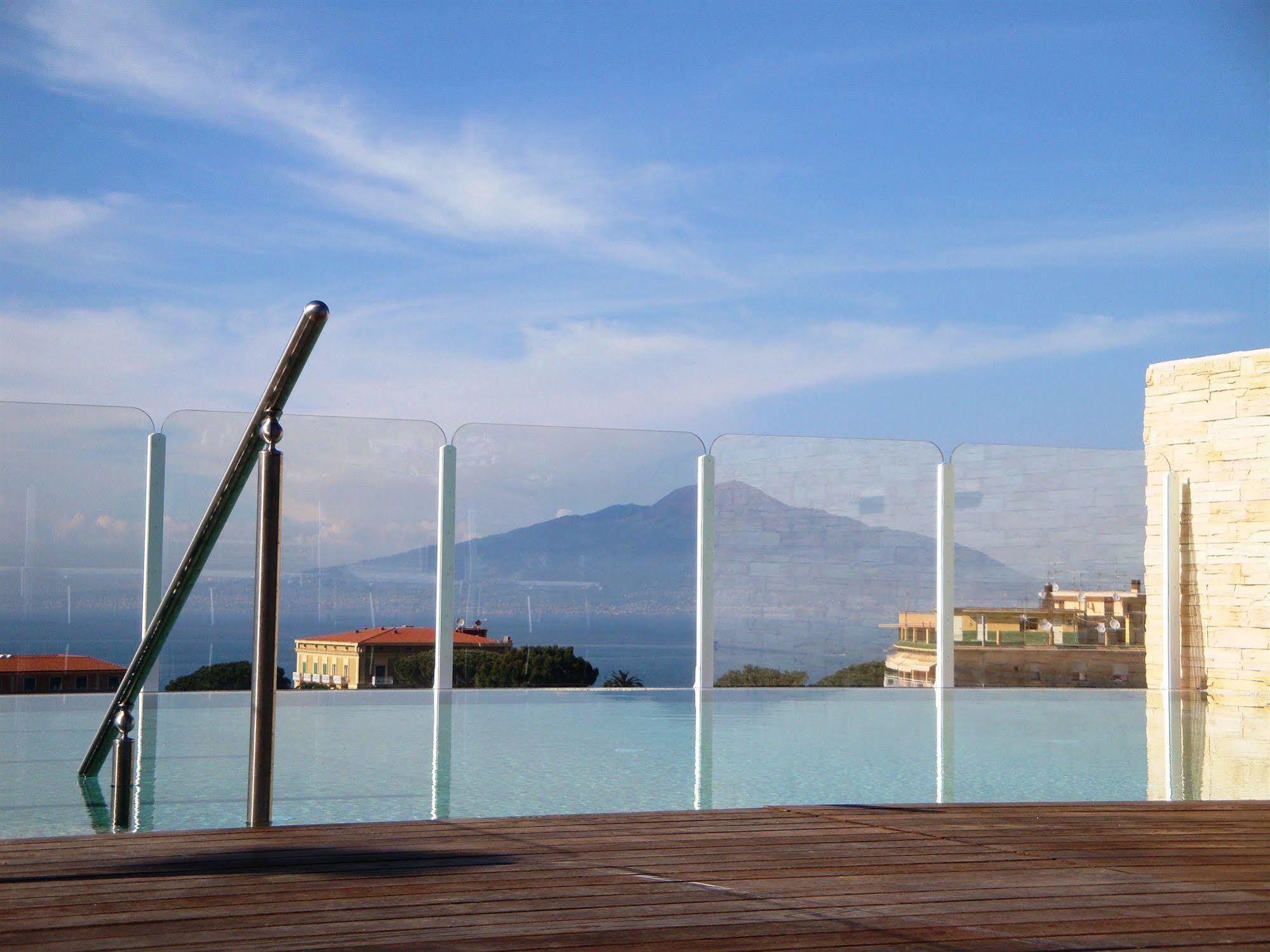 Hotel Plaza Sorrento Kültér fotó