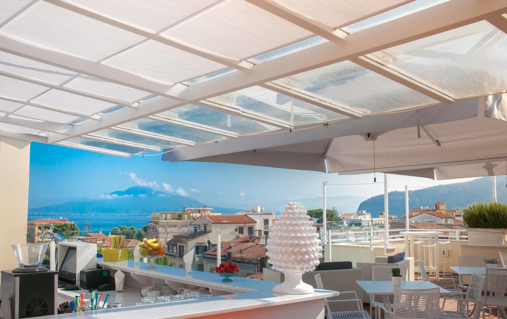 Hotel Plaza Sorrento Kültér fotó