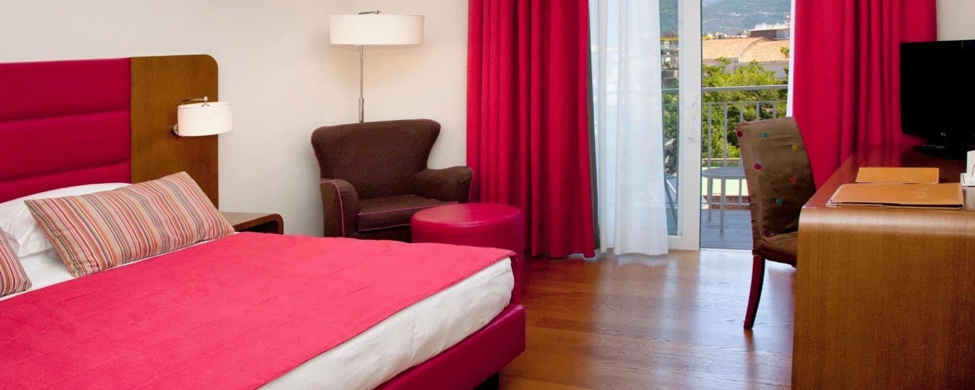 Hotel Plaza Sorrento Kültér fotó