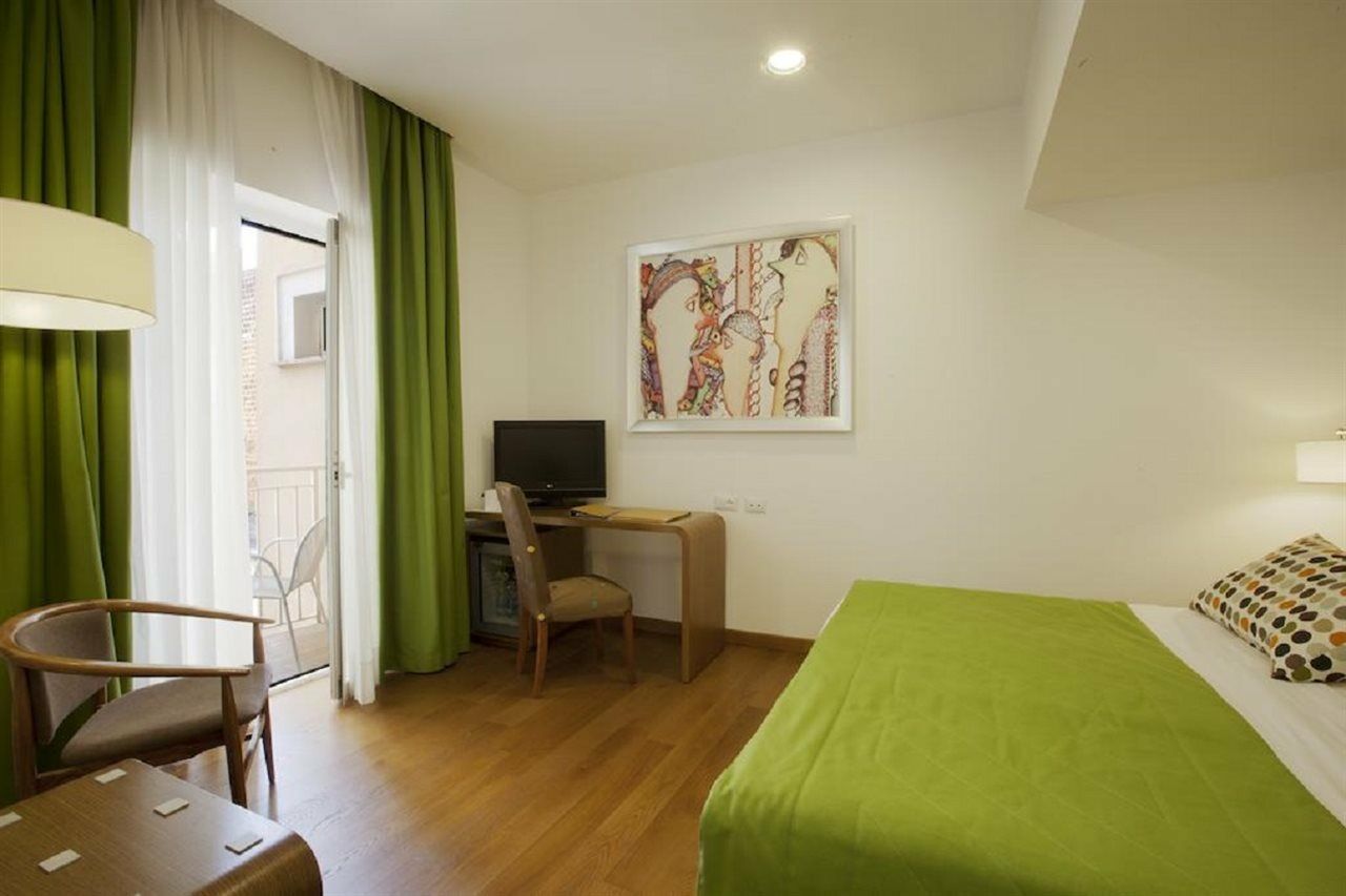 Hotel Plaza Sorrento Kültér fotó